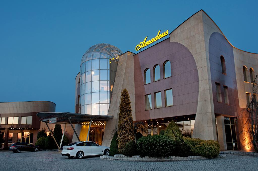 Hotel Amadeus Водзіслав-Шльонскі Екстер'єр фото